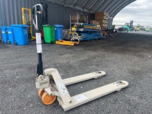 Pallet Jack, Crown, Model PTH50