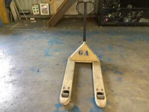 1x Crown PTH50 27-45 Pallet Jack