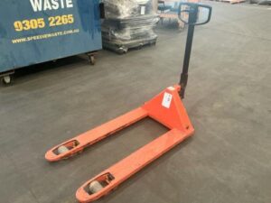 TOYOTA 2.3t Pallet Jack.