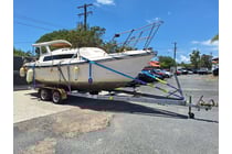 21ft Fibreglass Boat & Trailer