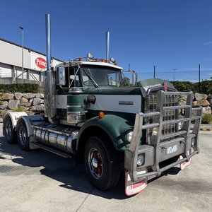 1984 Kenworth W900 Series Prime Mover