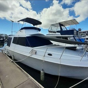 1975 Vindex 32 Flybridge