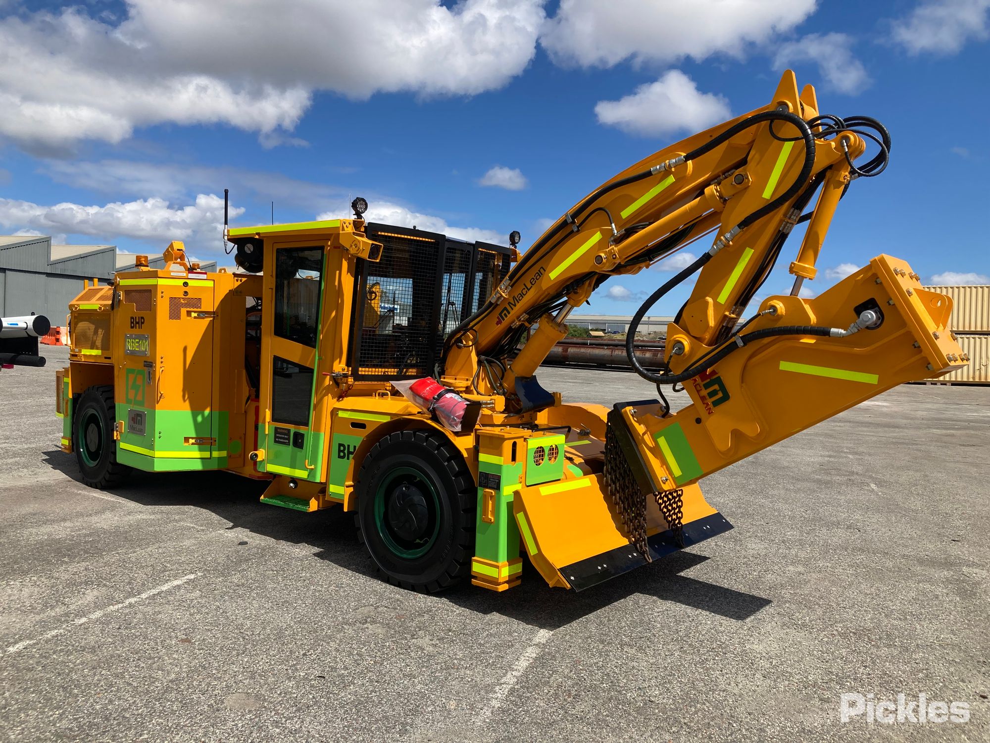 EOI: MacLean RB3-018 Rock Breaker (EV) Unused and 2 x Normet Spraymec (EV) 1050Ws