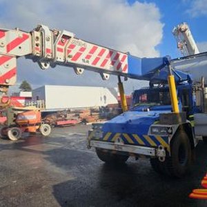 Franna AT-20 Mobile Cranes, Grove GMK5130 Crane, Cateprillar 982M & 988K Loaders, Sumitomo SH330 Excavator, Komatsu Water Truck & Rail Shunters Online Offsite Clearance Auction