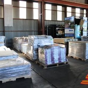 Jarrah Decking, Laminate Flooring, Solid T&G Flooring, Wrought Iron Gates and Artificial Lawn Online Welshpool Auction