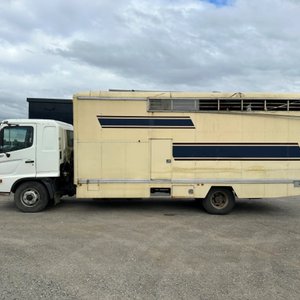 Melbourne Horse Transport Auction