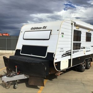 2012 Goldstream RV 17’6 RD Caravan