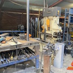 Alcaro Hydraulics Vehicles, Tractors, Transportable Buildings, Hydraulic & Engineering Machinery Final Bullsbrook Yard Clearance Traditional Auction