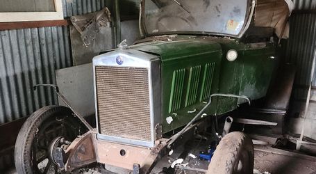 Veteran and Vintage Collection of Murray and Lyn Reed (Online-Only)