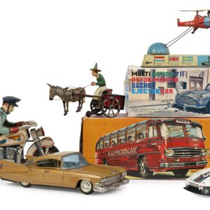 Single Owner Collection of Fine Tin Toys & Diecast Models