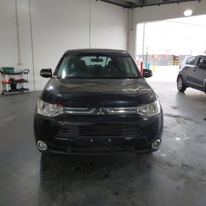 2012 Mitsubishi Outlander LS Petrol