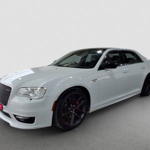 2015 Chrysler 300 SRT Petrol