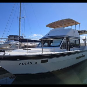 1990 Ranger 44 Flybridge Cruiser