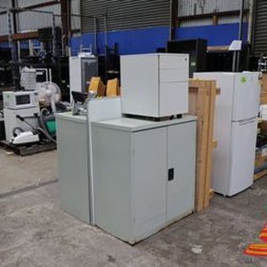 Medical Equipment, Office Furniture & Kitchen Appliances Online Welshpool Auction
