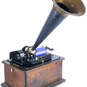 Weekly Antiques Vintage and Collectables