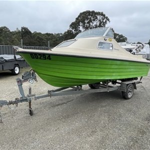 Savage Runaway Boat