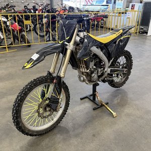 Suzuki RMZ250  Petrol