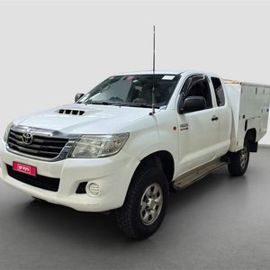 2012 Toyota Hilux FWD Manual Cab Chassis