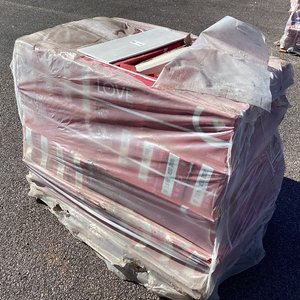 Unreserved Cerbis Ceramics - Bulk Assorted Ceramic Tiles - Multile Pallets