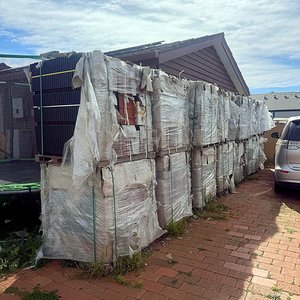 Unreserved Bulk Roof Tile Clearance — Mixed Colours, Melton South Victoria