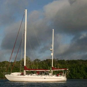 1981 Roberts 53 Bluewater GRP Cruiser
