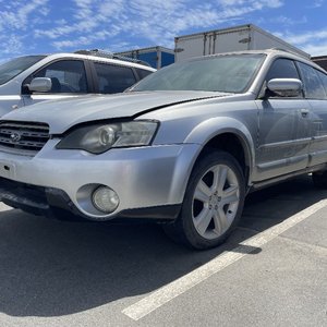 2005 SUBARU OUTBACK  Petrol