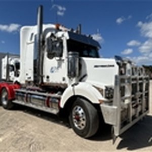 2022 Kenworth & 2021 Western Star Prime Movers & Forklift