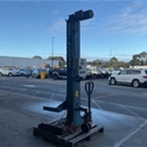 Unreserved Levanta PMX Material Hoists