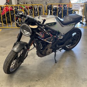 2021 Husqvarna Vitpilen  Petrol