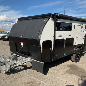 2025 Jasmine OES Hybrid Caravan (Ex- Demo)