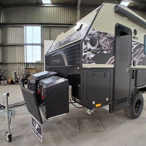 2024 Ozstar Single Axle 11ft Caravan (Ex- Demo)