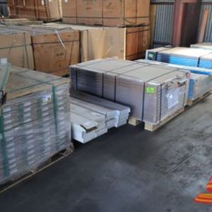 Laminated Flooring, Packs of Plywood & Artificial Lawn Online Welshpool Auction