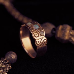 Jewellery, Watches & Gemstones