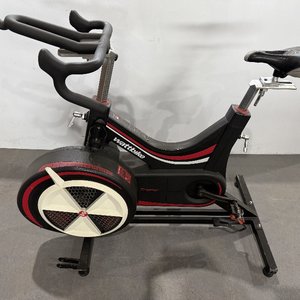 Unreserved – Commercial Exercise Bikes And Gym Accessories